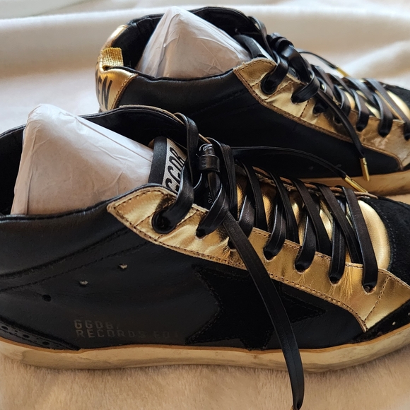 Womens Black & Gold Records Golden Goose Sneakers 35 US 5 - Picture 2 of 11